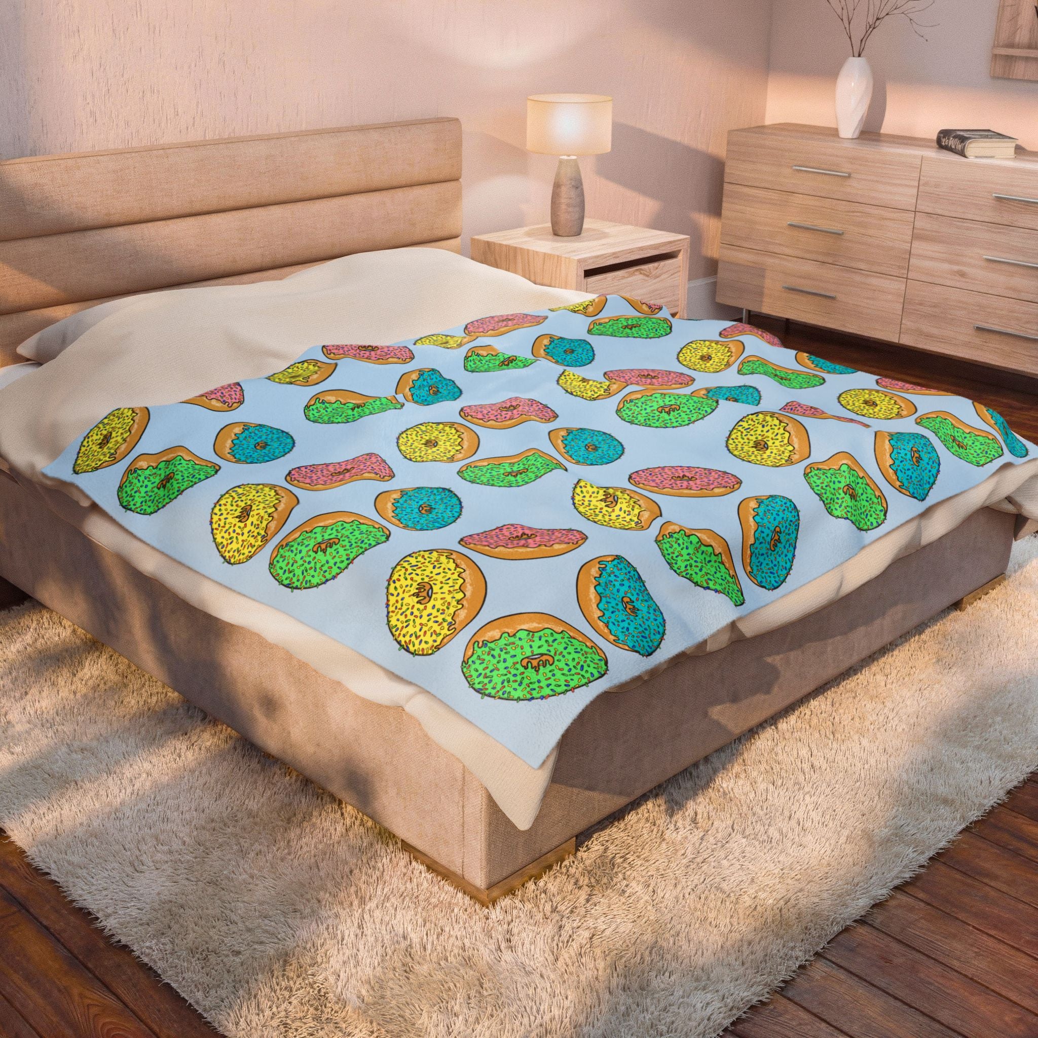 Donut Pattern Velveteen Plush Blanket — Colorful Sprinkles Throw for Cozy Home & Gifts